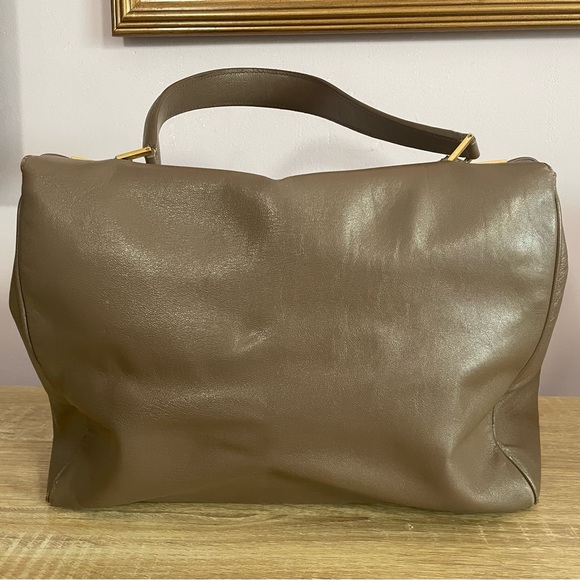 Marc Jacobs taupe handbag w/tags - Picture 3 of 17